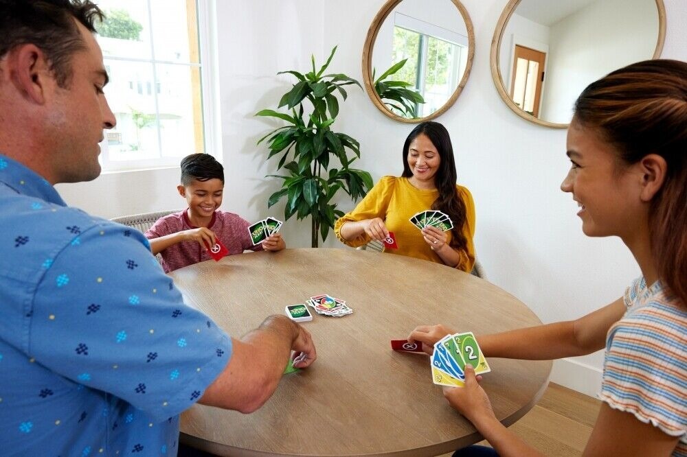 Uno Flex Card Game